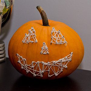 string_art_pumpkin